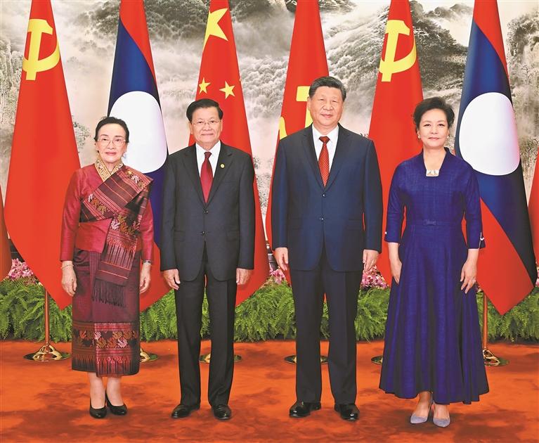 习近平同老挝人民革命党中央 总书记、国家主席通伦举行会谈.jpeg
